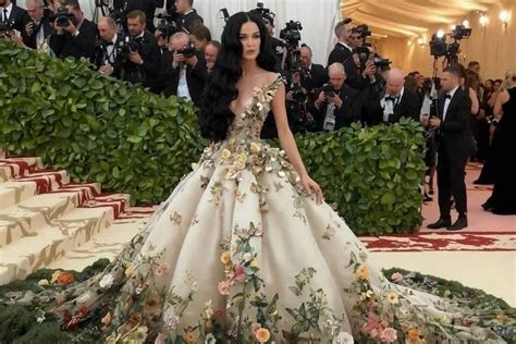 Katy Perry Aparece No Met Gala Em Imagens Geradas Por Ia 07052024