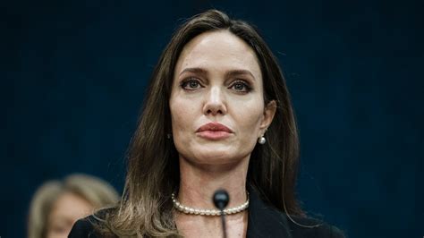 Angelina Jolie Appelle Les Gouvernements à Se Mobiliser Contre Les