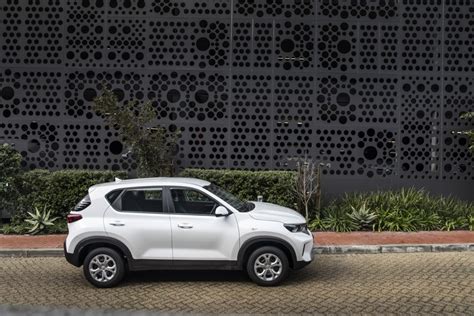 28193 Kia Sonet Lx 4k Suv Rare Gallery Hd Wallpapers
