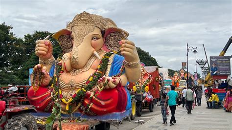 Ganesh Shobha Yatra Hyderabad Ganesh Nimajjanam In Vinayaka Sagar