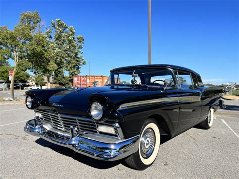 #T200 - 1957 Ford Fairlane Skyliner | MAG Auctions