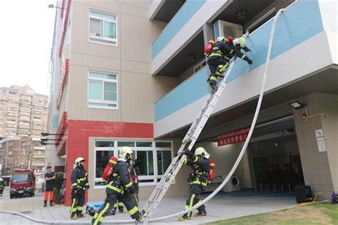 新北消防新血加入 師徒制傳承救災經驗 新北市 中時