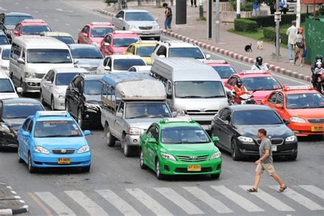 Bangkok Car On Crosswalk Royalty Free Images Stock Photos