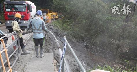 林世雄視察清水灣道塌山泥 有信心明早雙線行車 有沙灘損毀嚴重 1659 20240505 港聞 即時新聞 明報新聞網