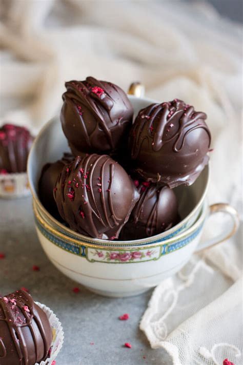 These Raspberry Truffles Are The Perfect Chocolate Desserts For