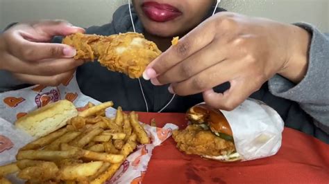 Asmr Popeyes Chicken Sandwich Crunchy Chicken Mukbang No Talking