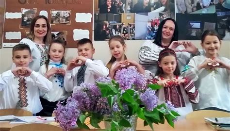Співаймо оду вишиванці! | Листи до приятелів