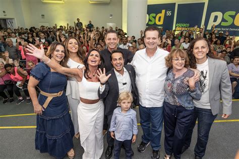 Thammy Miranda E Gretchen Se Filiam Ao Psd Jornal S O Paulo Zona Sul