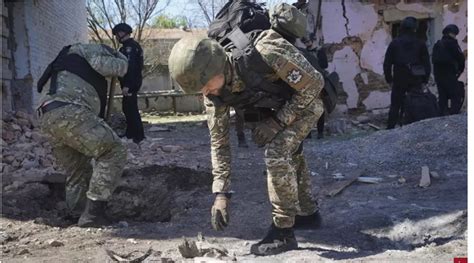 Los Rusos Intentan Romper Las L Neas De Defensa Ucranianas Al Norte De