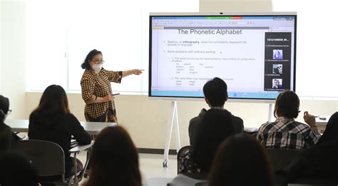 ukt mahal untag surabaya tawarkan biaya kuliah terjangkau pawarta