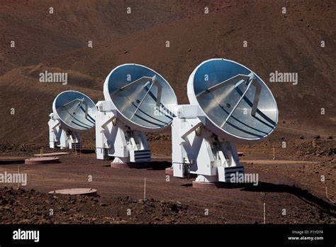 Hawaii,Satellite Dish,Mauna Kea Observatory Stock Photo - Alamy