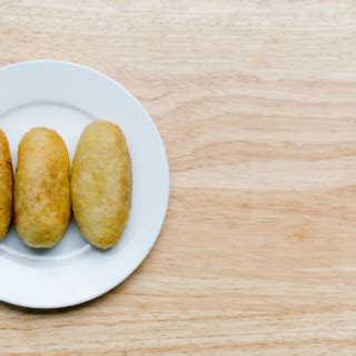 Carimañolas Recipe (Yuca Fritters) | Travel Food Atlas