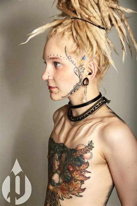 Pin By Pantherasade On Dreads Body Piercings Body Art Photography