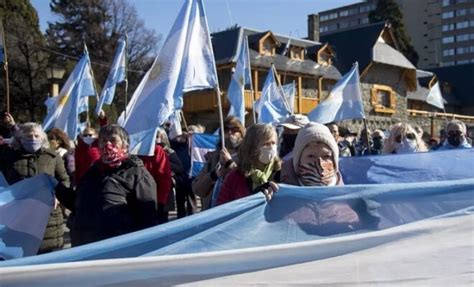 EL ACTO DEL DIA DE LA INDEPENDENCIA FUE ENCABEZADO POR EL INTENDENTE Y