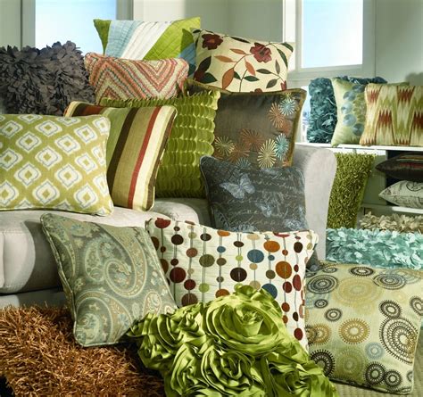 Tips On How To Decorate With Throw Pillows Designer Decorative Pillows Pillows Throw Pillows