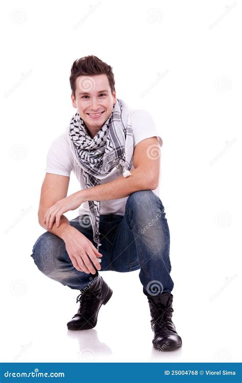 Jeune Homme Retirant Sa Candidature Photo Stock Image Du Fashionable Mode 25004768