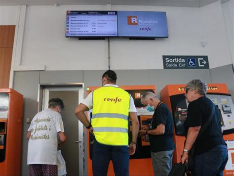 Un Altre Caos A Rodalies Per Una Nova Avaria Redacci Ag Ncies