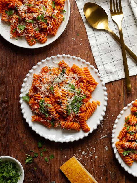 Fusilli Alla Vodka Spicy Tomato Vodka Pasta Cream Sauce Knife And Soul