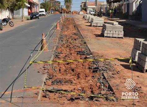 Em Porto Ferreira a avenida Adhemar de Barros começa a receber obras de