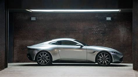 Unique Features In James Bond S Aston Martin Db