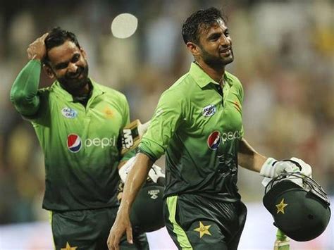 Misbah Ul Haq Hints At Shoaib Malik Mohammad Hafeez S Return To T I