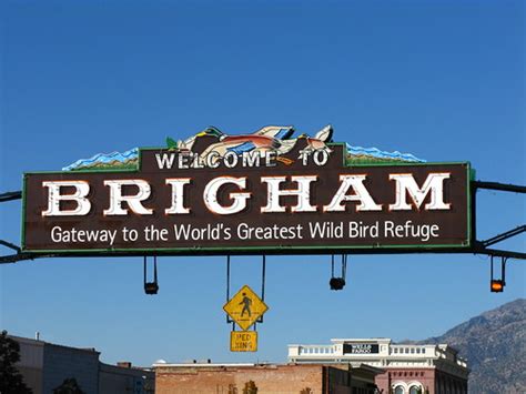 Brigham City Welcome Sign Appears To Have Neon But Functi Flickr