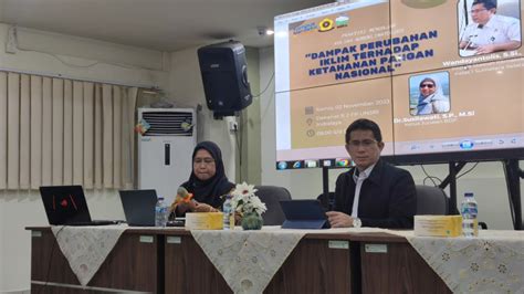 Kegiatan Kuliah Umum Program Praktisi Mengajar Di Jurusan Budaya