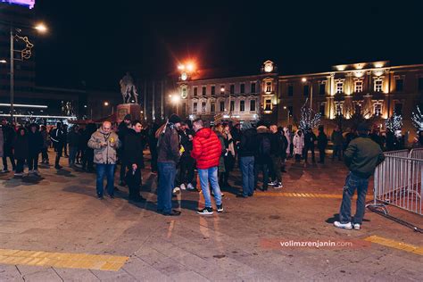 Foto Reporta A Evo Kako Je Protekao Do Ek Nove Godine Na Trgu Slobode