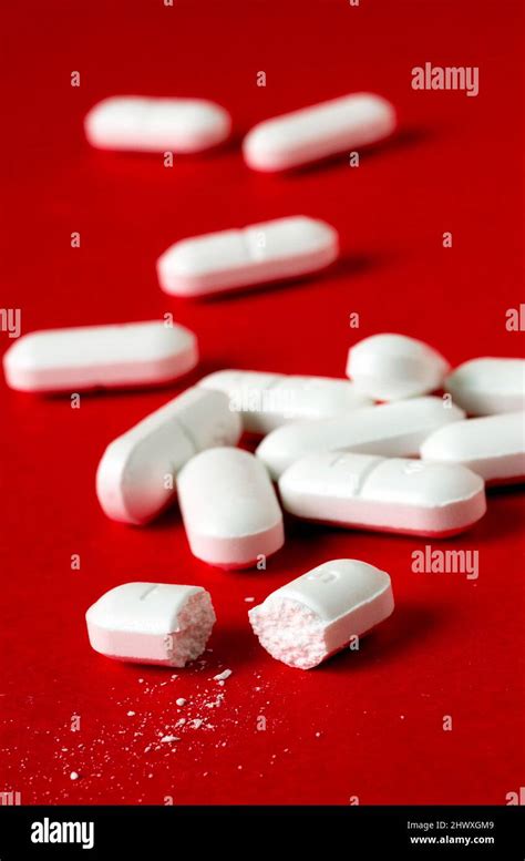 Pastillas De Paracetamol El Paracetamol Es Un Medicamento Analgésico Analgésico Que Alivia