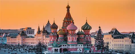 What can a tourist expect from Moscow?