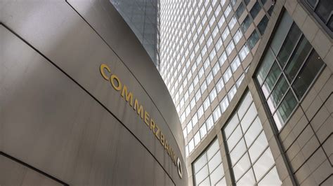 US Hedgefonds Sichert Sich Anteil An Commerzbank