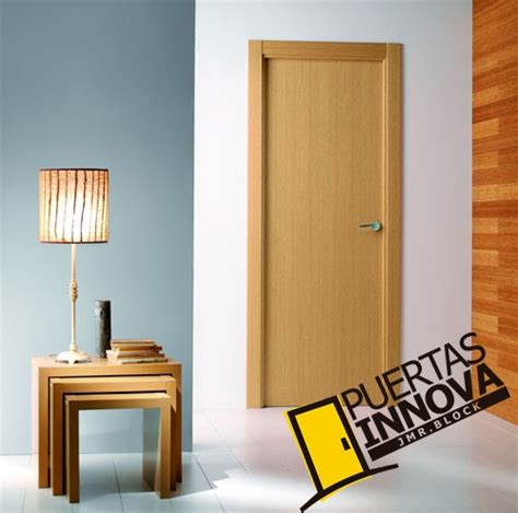 Puerta Interior Moderna Mod 7000 Lisa Precio Base Roble O Haya