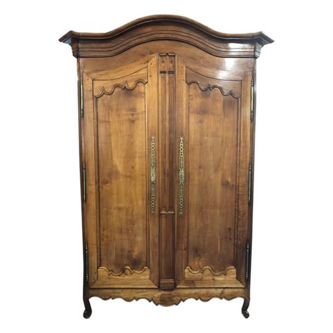 Superbe Armoire Louis XV En Noyer Début XIXéme Antikeo