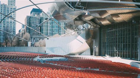 ways modern entertainment venues insparticles