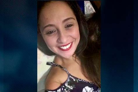 Mulher é Assassinada Friamente Na Porta De Casa Crime Sbt News