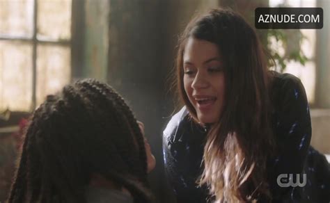 Melonie Diaz Aleyse Shannon Lesbian Scene In Charmed AZNude