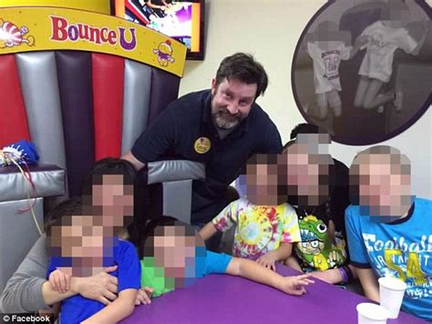 Male Nurse Secretly Made Videos Of Naked Female Patients Daily Mail Online