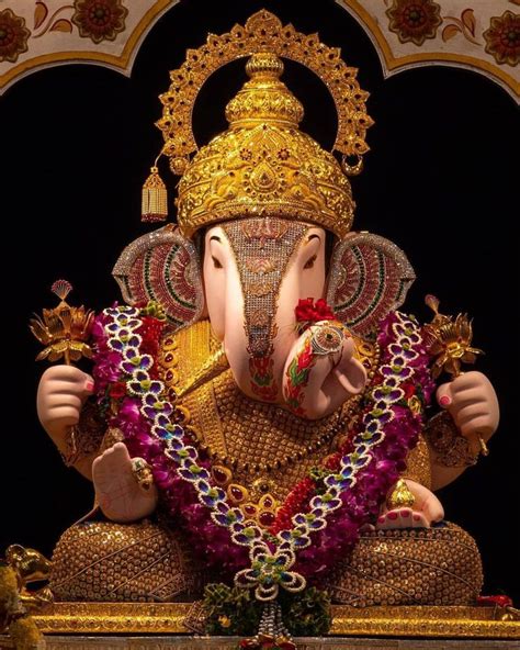 Pin by Sanjay Singh on शरमत दगडसठ हलवई गणपत Ganpati bappa