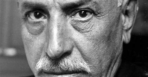 Luigi Pirandello Il Grande Romanziere E Drammaturgo Siciliano