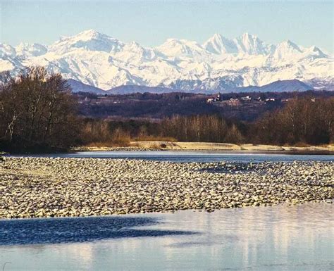 Passeggiando Lungo Il Ticino Alla Scoperta Del Fiume Azzurro E Dei