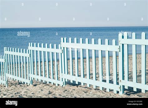 Wooden sea barrier hi-res stock photography and images - Alamy