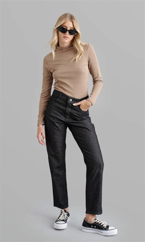 Jeans Negro Recto Mujer Invierno 2024 Ecole Notilook Moda Argentina