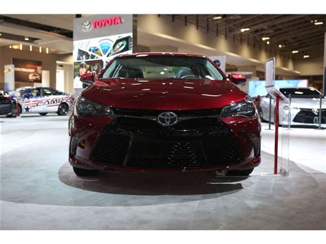 2016 Toyota Camry: 212 Exterior Photos | U.S. News