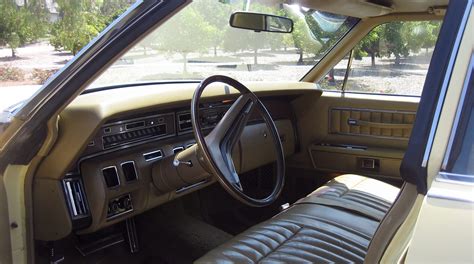 1973 Lincoln Continental at Los Angeles 2017 as F70 - Mecum Auctions