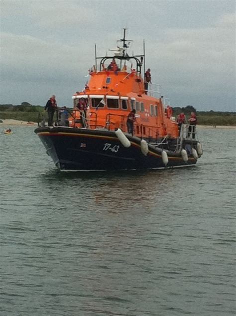 Rosslare Harbour Rnli Assists Three People On Becalmed Yacht Near