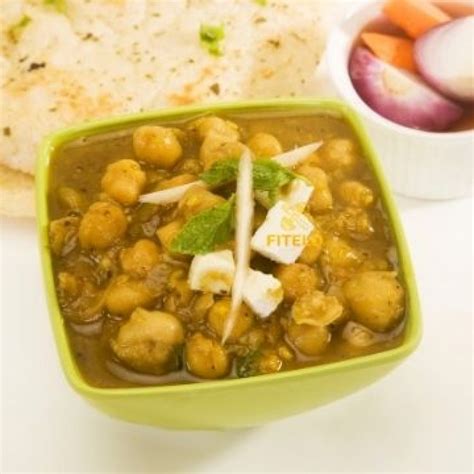 Chole Kulche Delicious Indian Recipe Fitelo