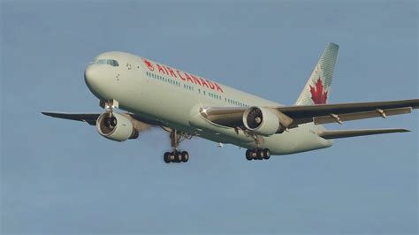 B767 Air Canada Emergency Landing At Madrid Airport Due To Technical