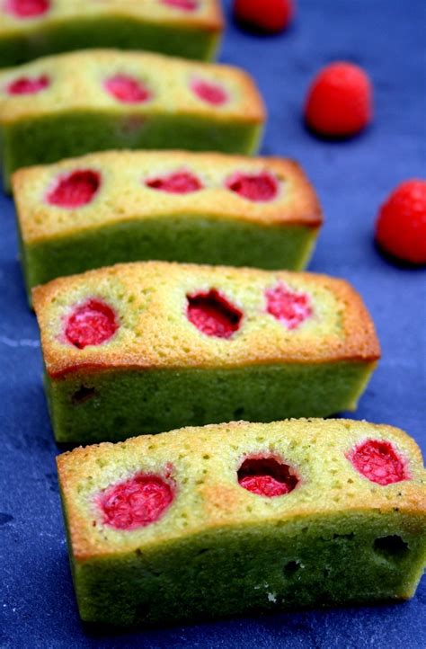 Financiers au thé matcha et framboises Amandine Cooking