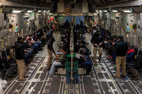 Start your week smart: Trump tariffs, DC air collision, hostages ...