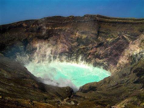 Mt Aso Kumamoto Japan 熊本県の阿蘇山 Islands in the pacific Japan bucket